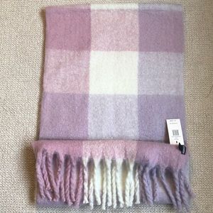 Steve Madden blanket scarf